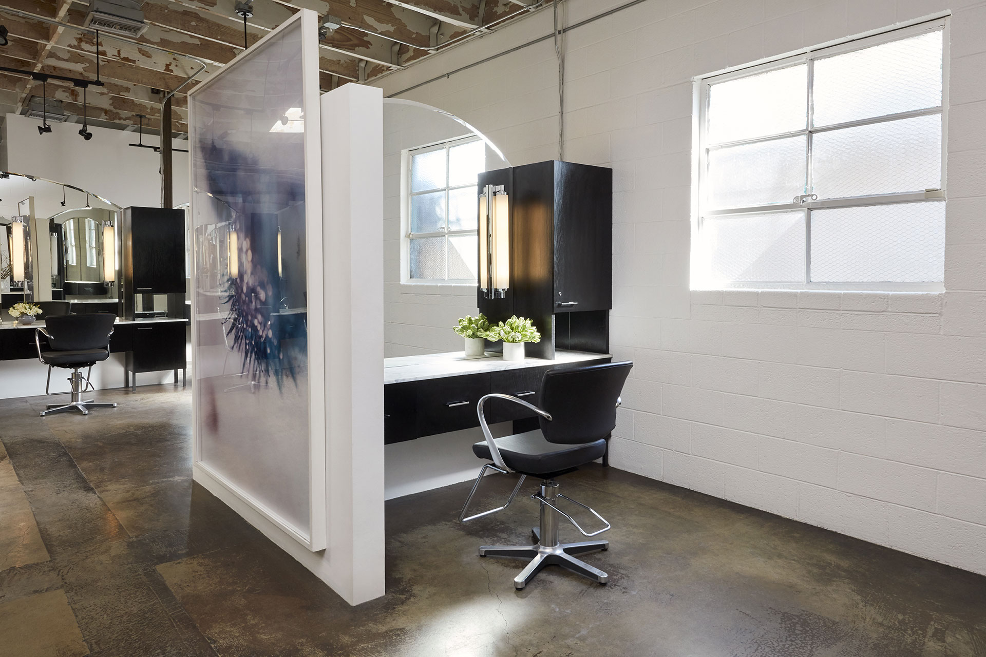 Andy Salon A premier salon and beauty destination in West